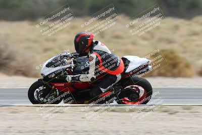 media/May-05-2025-Moto Forza (Mon) [[3c1838c5e5]]/2-B Group/Session 3 (Panning Test Turn 14 Inside)/